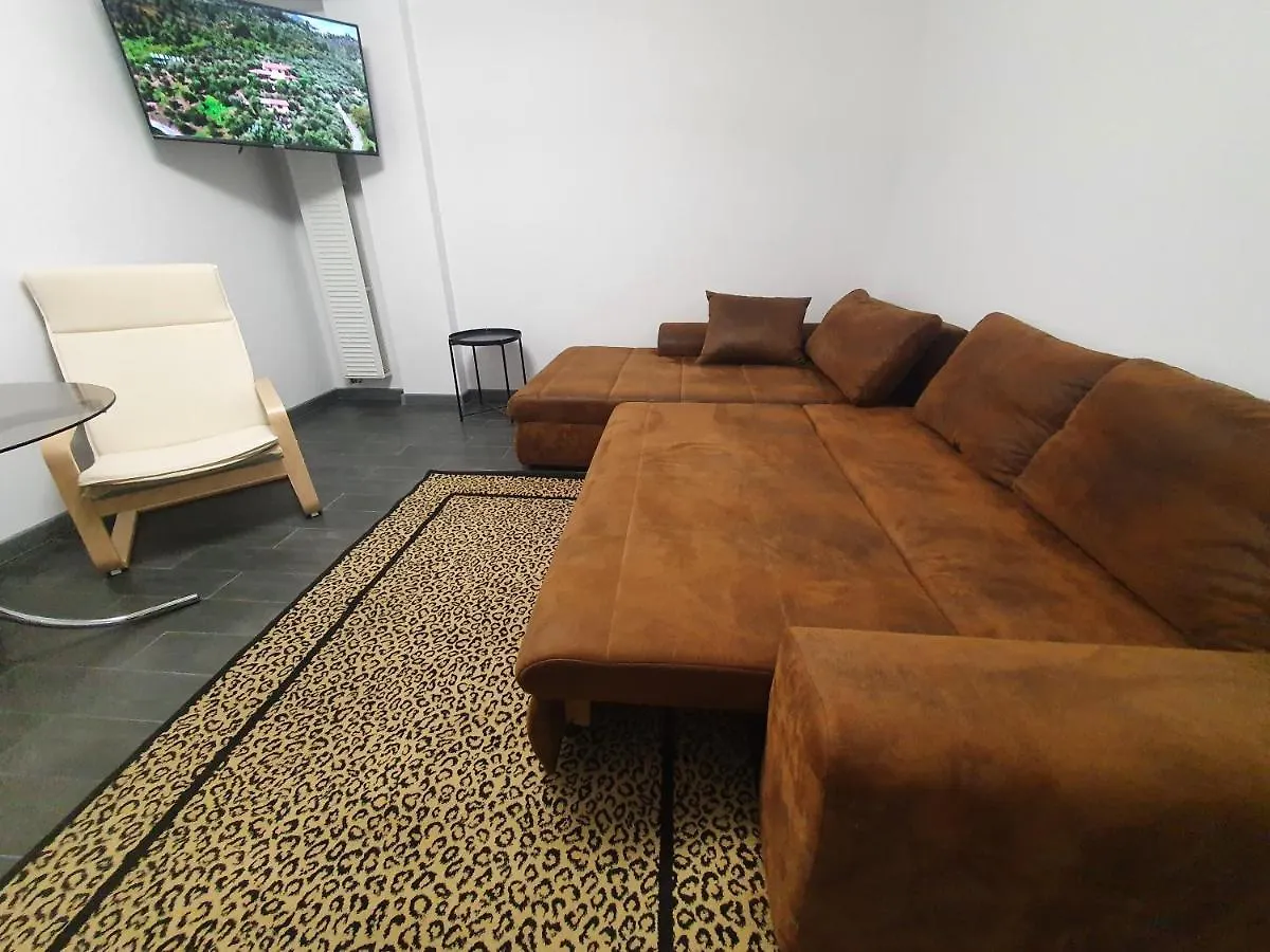 Apartment 3 Rooms Cinema Garden Parking House Bucharest